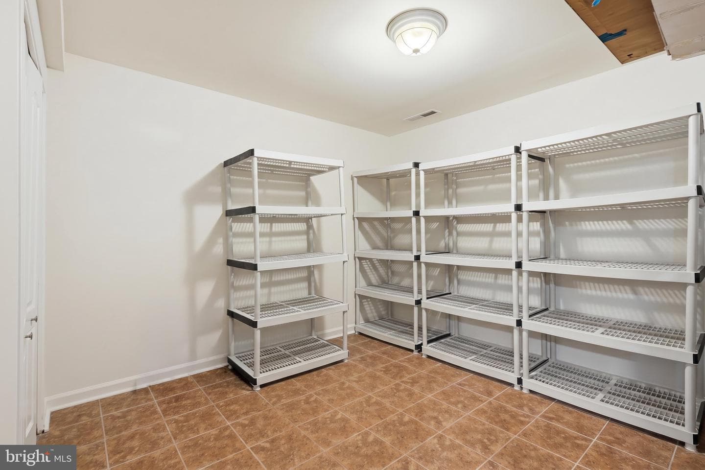 1651 Valencia Way photo 35