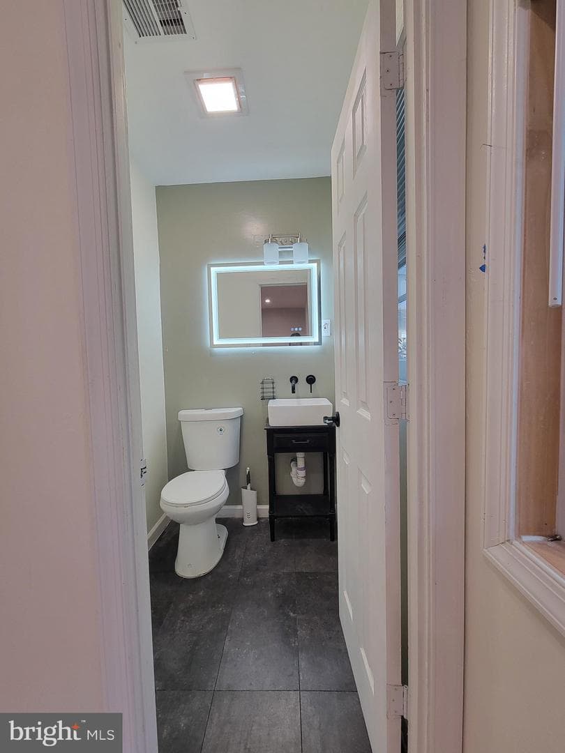 6472 Fourth Street photo 20