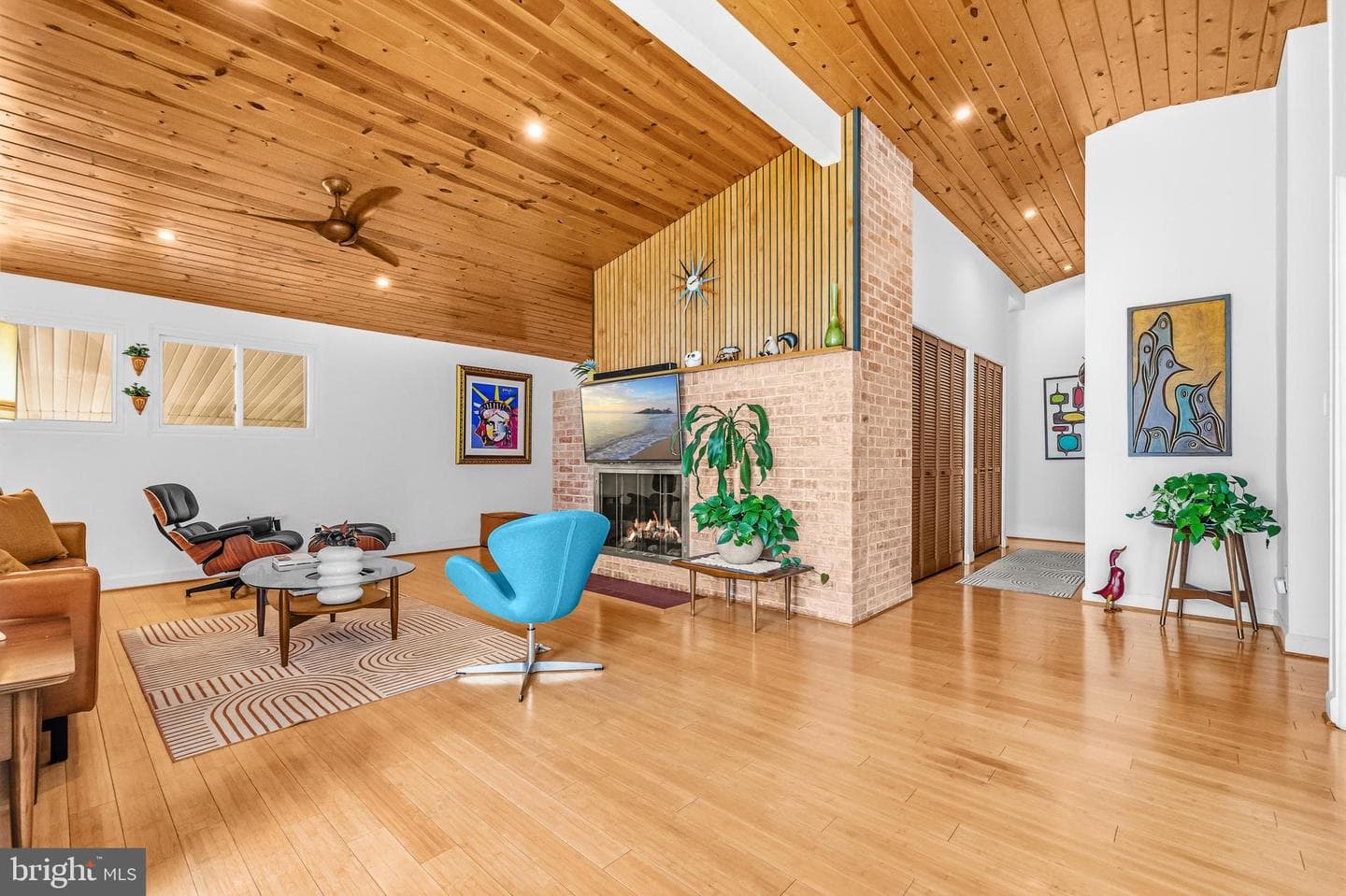 8801 Camden Street photo 9