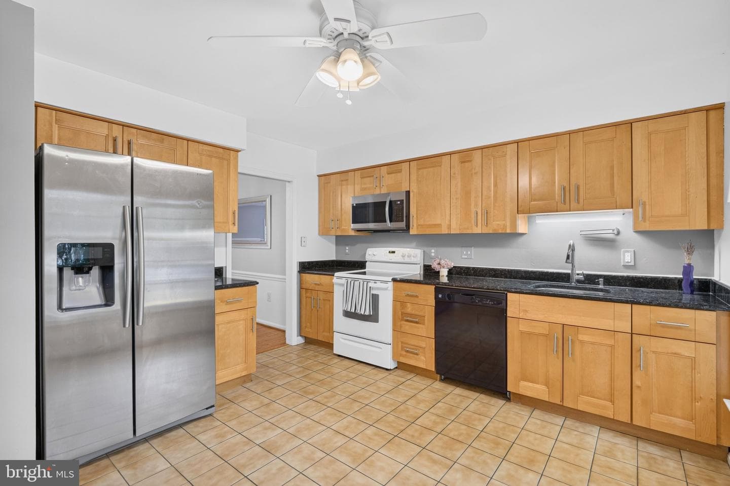 2836 Kelly Square photo 9