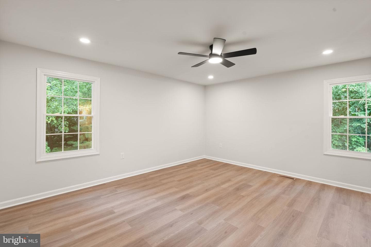 6390 Phillip Court photo 37