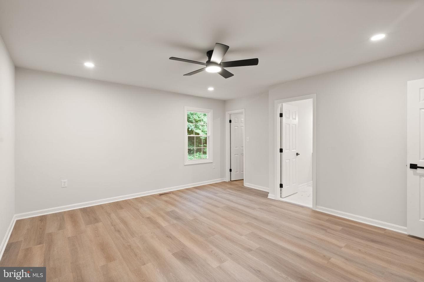 6390 Phillip Court photo 38