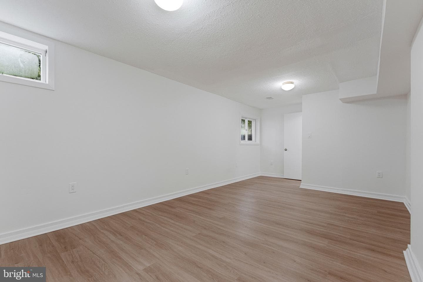 8424 Hollis Lane photo 27