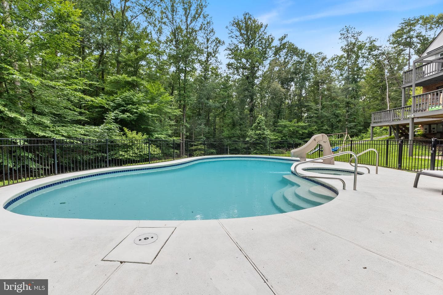 10101 Jaydee Boulevard photo 3
