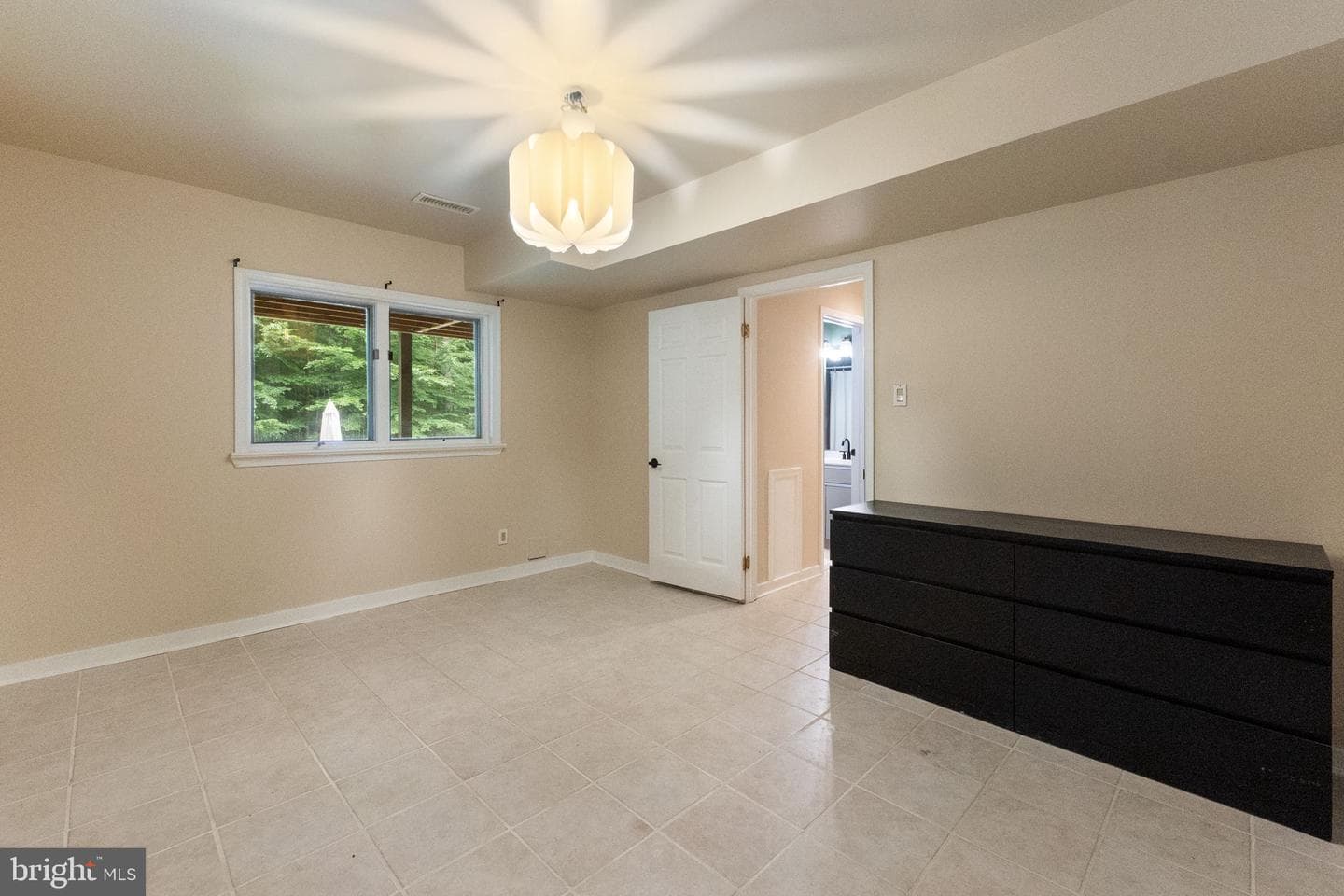 10101 Jaydee Boulevard photo 55