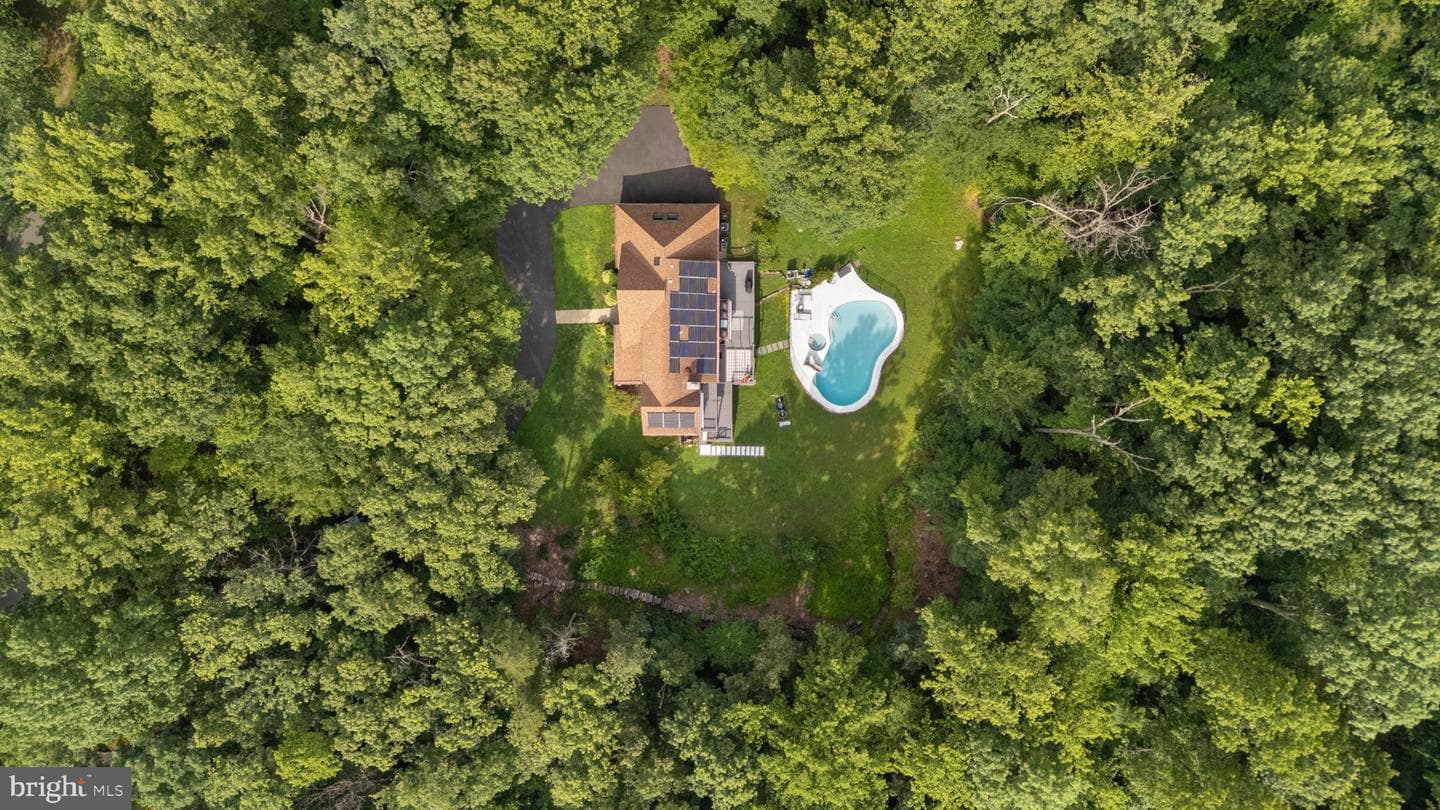10101 Jaydee Boulevard photo 64
