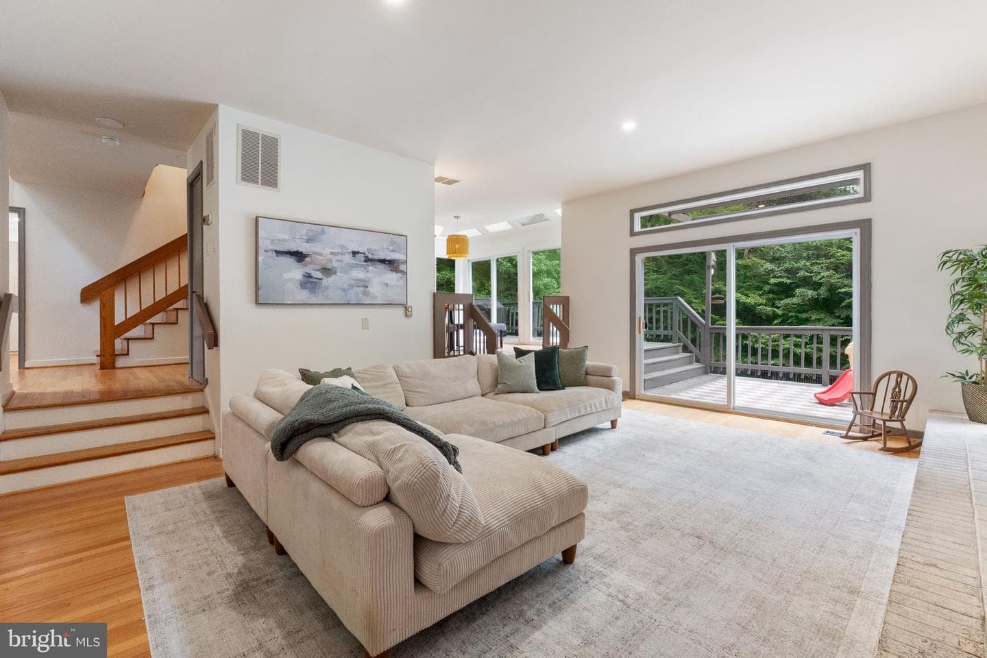 10101 Jaydee Boulevard photo 9