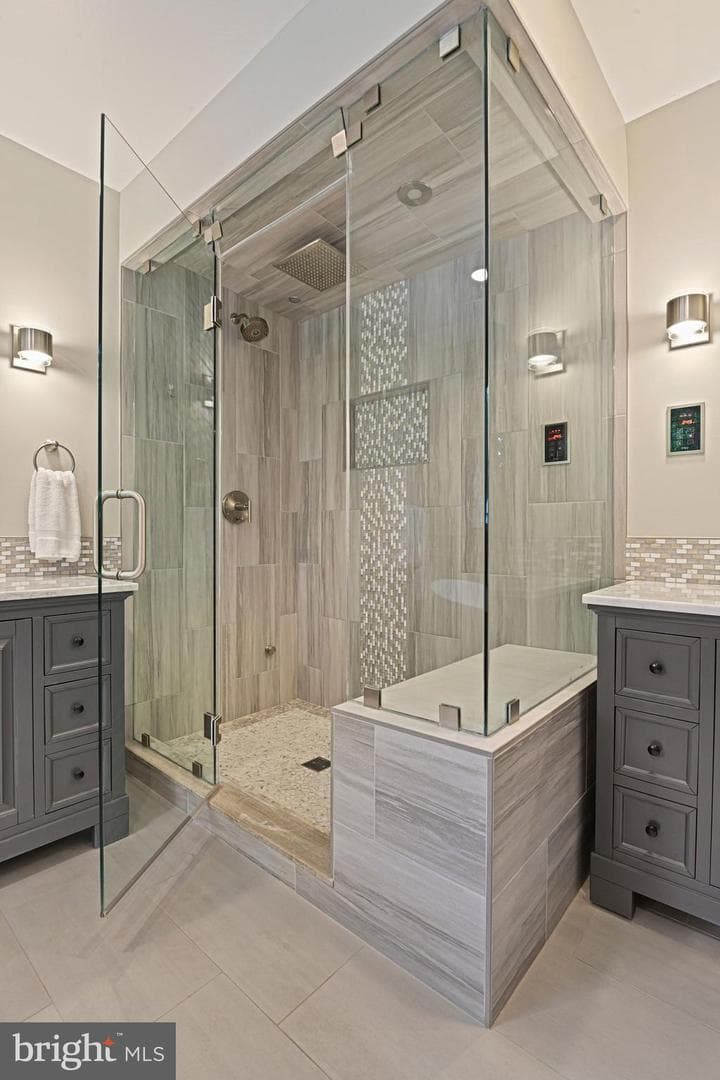 8213 Cottage Street photo 25