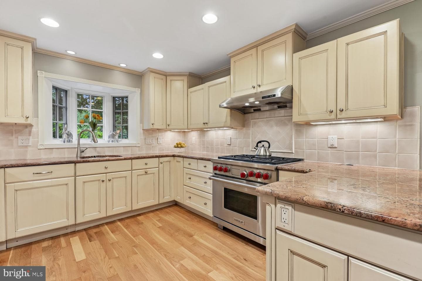 9005 Greylock Street photo 3