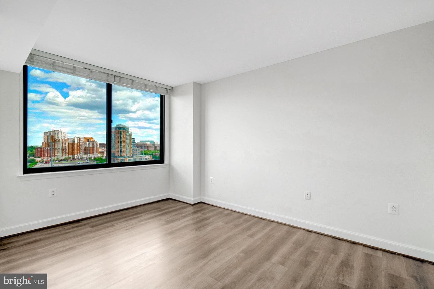 2451 Midtown Avenue #1502 photo 12
