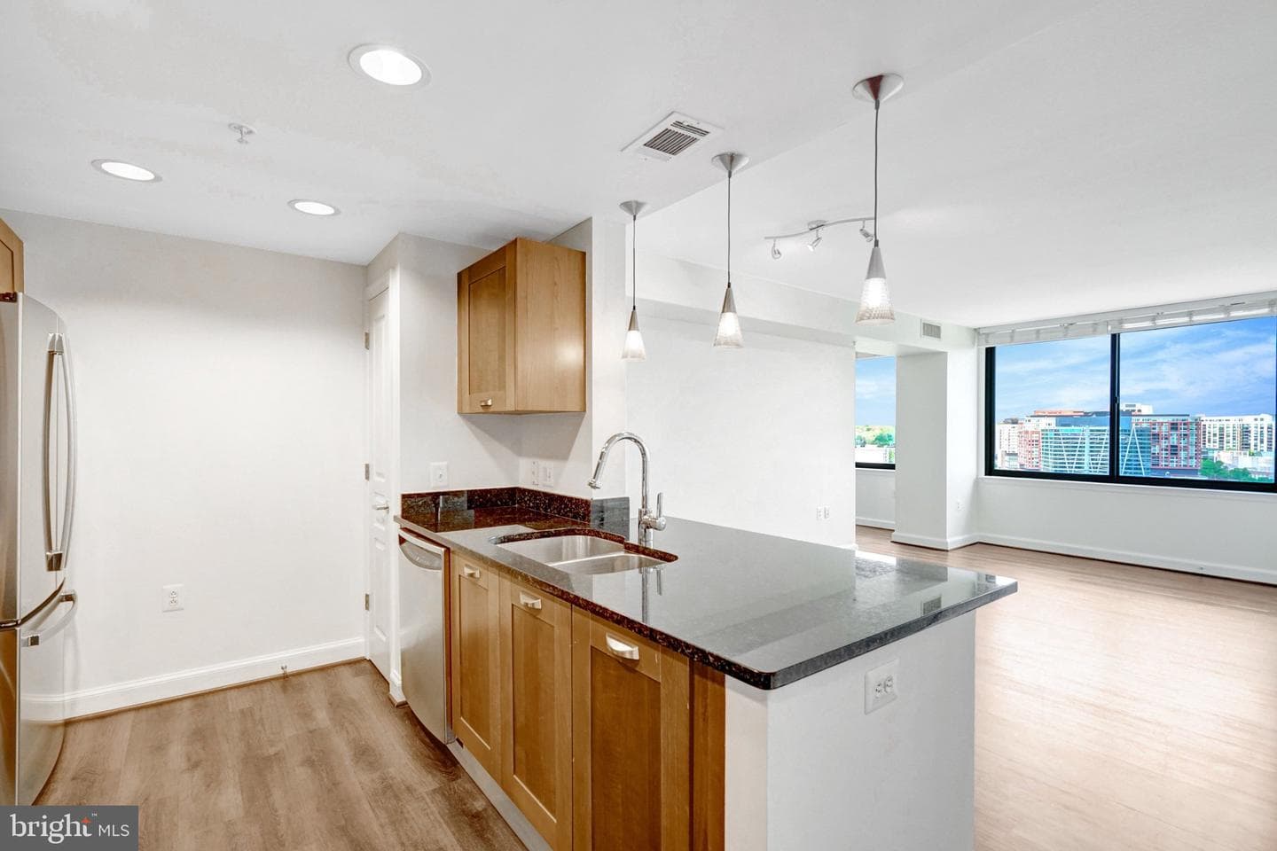 2451 Midtown Avenue #1502 photo 6
