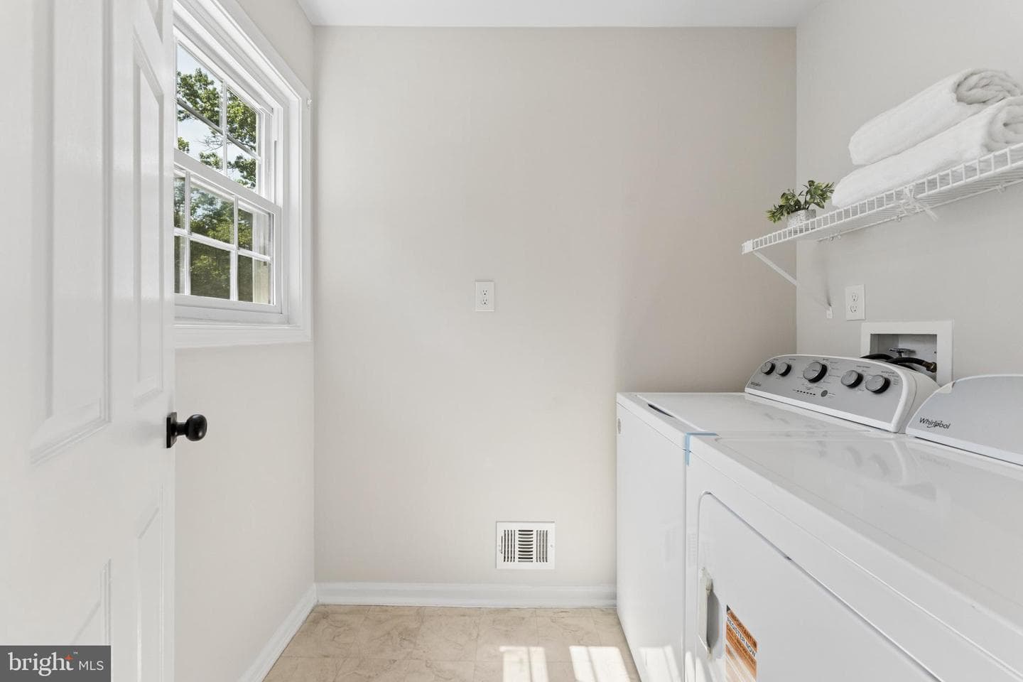 8523 Hooes Road photo 23
