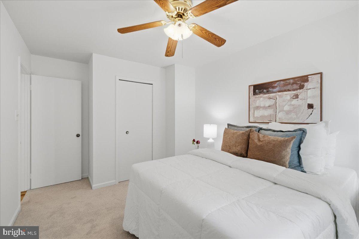 8902 Winding Hollow Way photo 18