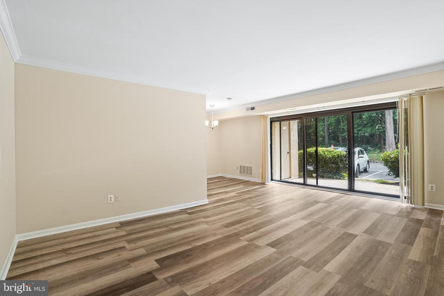 6141 Leesburg Pike #101 photo 9