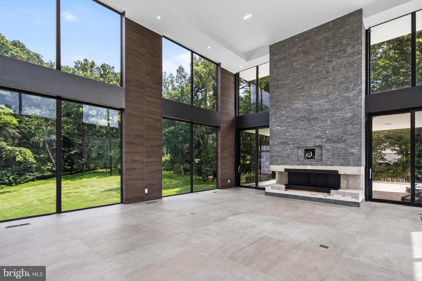 10590 Beach Mill Road photo 13