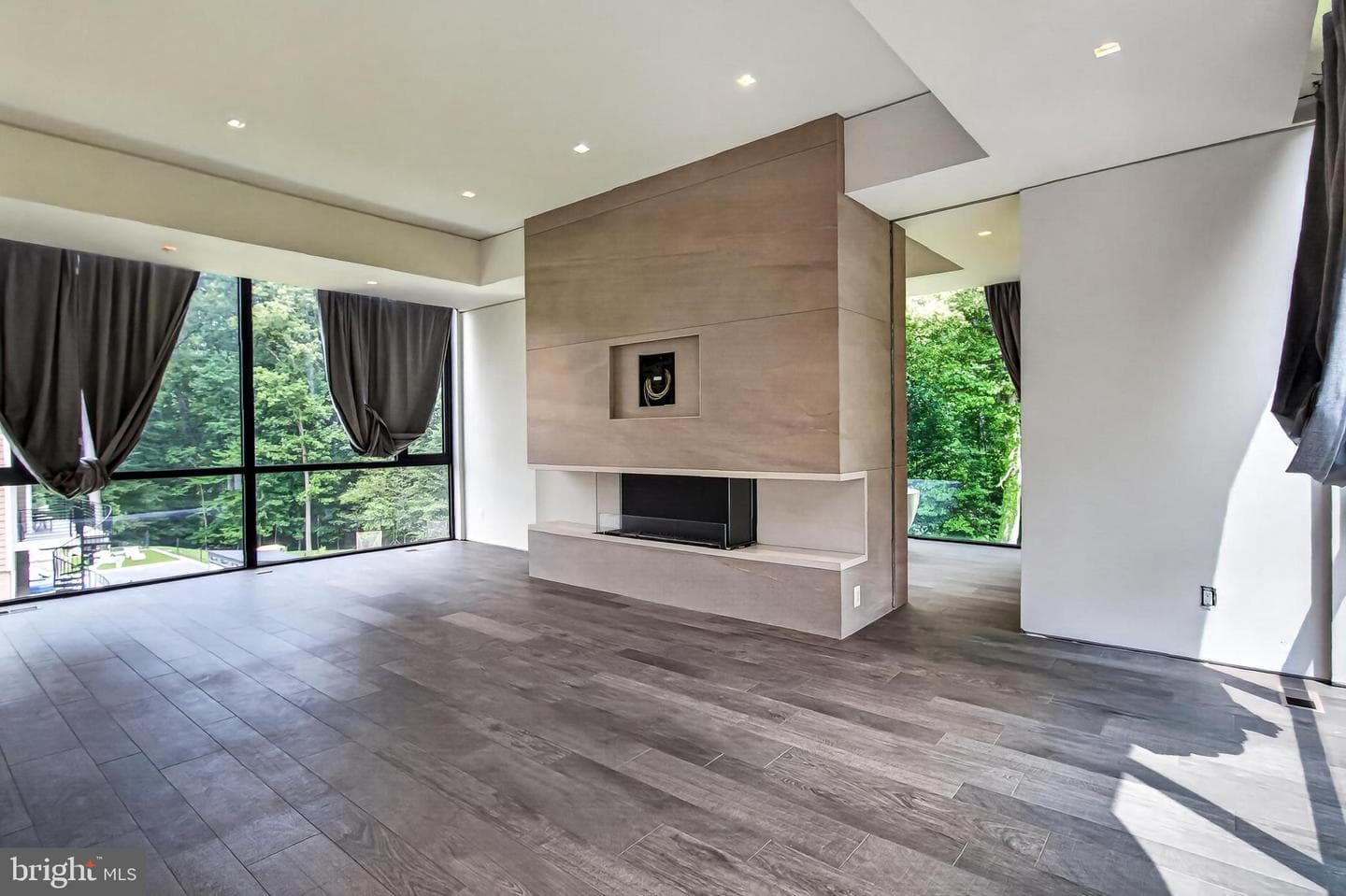 10590 Beach Mill Road photo 17
