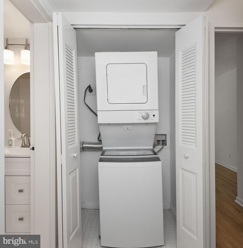 11600 Stoneview Square #60/2b photo 24