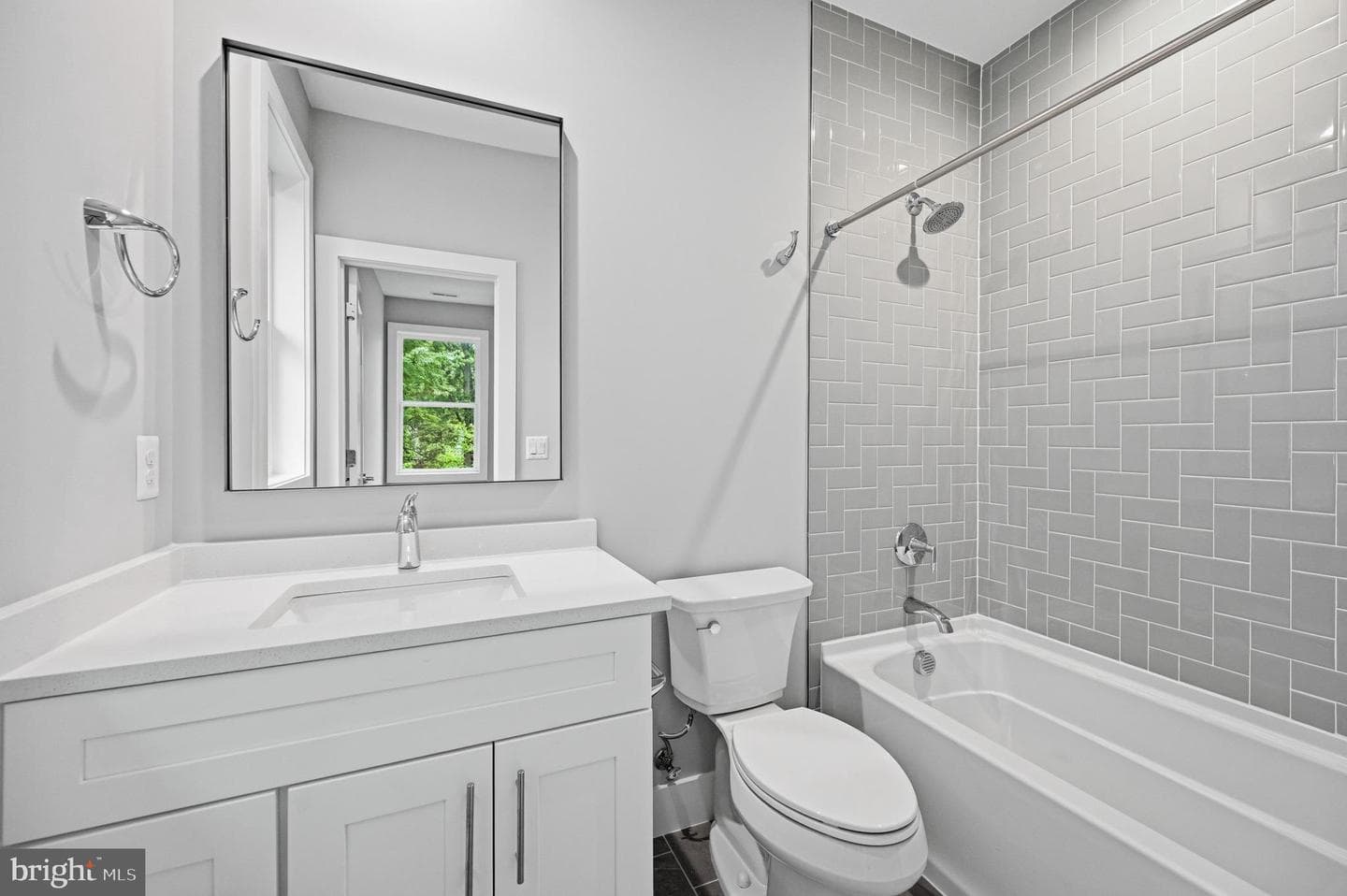 449 Lawyers Road NW photo 39