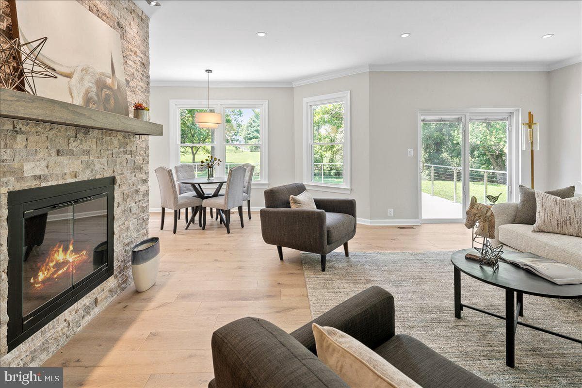 353 Gallop Wood Place photo 41