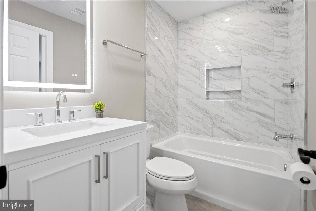 353 Gallop Wood Place photo 77