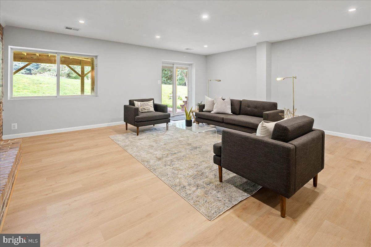 353 Gallop Wood Place photo 78