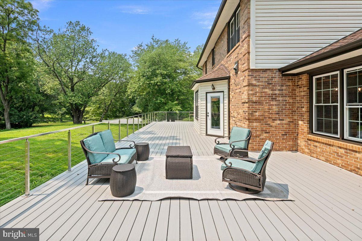 353 Gallop Wood Place photo 94