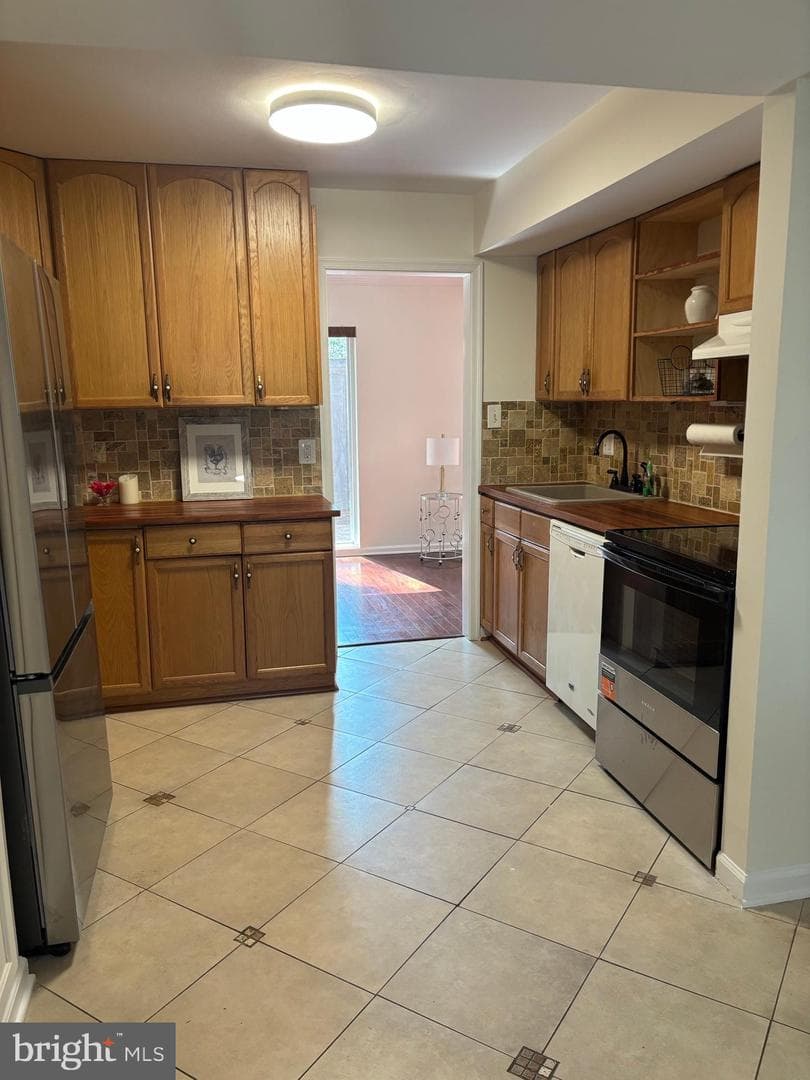 1833 Ivy Oak Square #49 photo 7