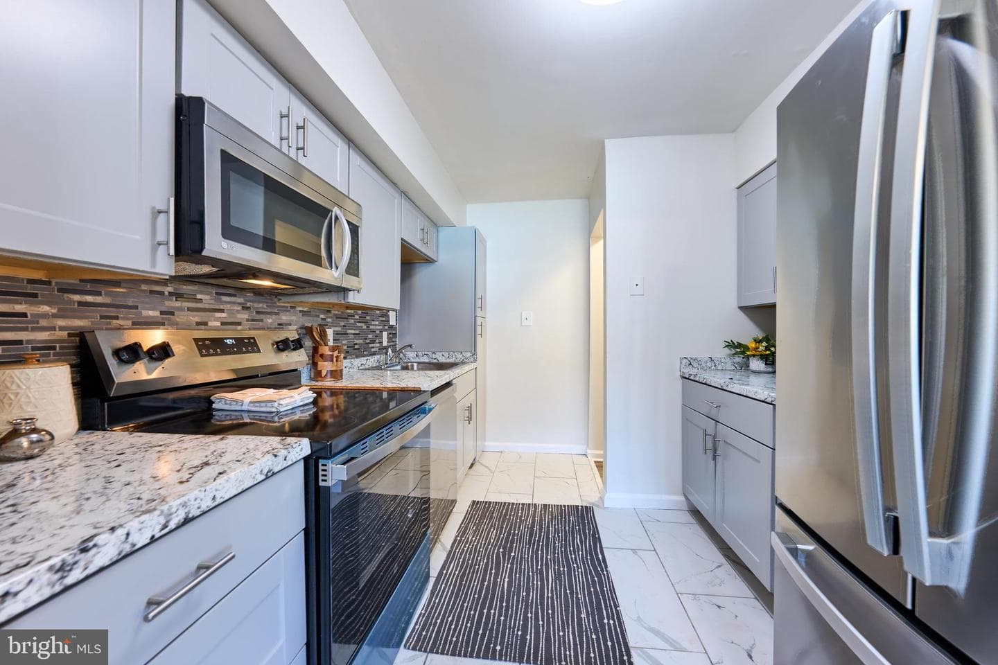 3815 Burlingame Place #33e photo 34