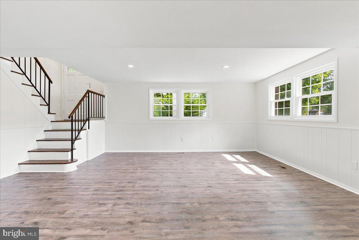 13143 Melville Lane photo 35