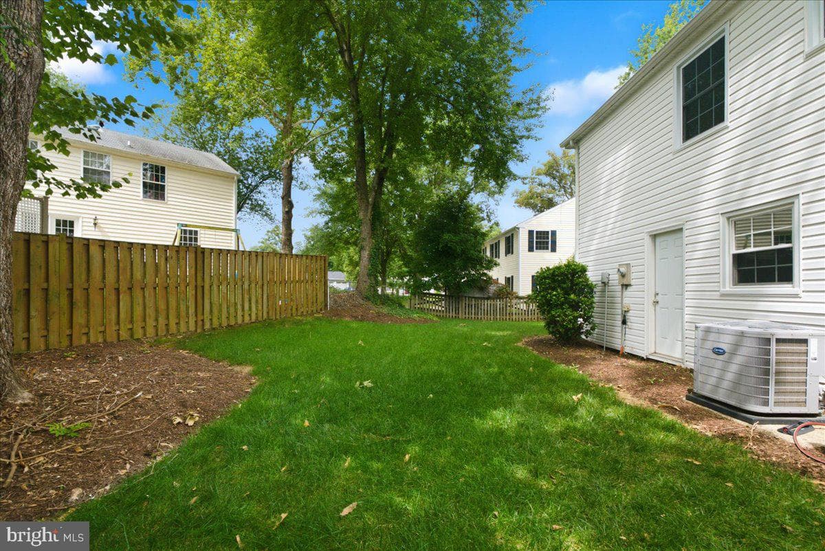 13143 Melville Lane photo 49