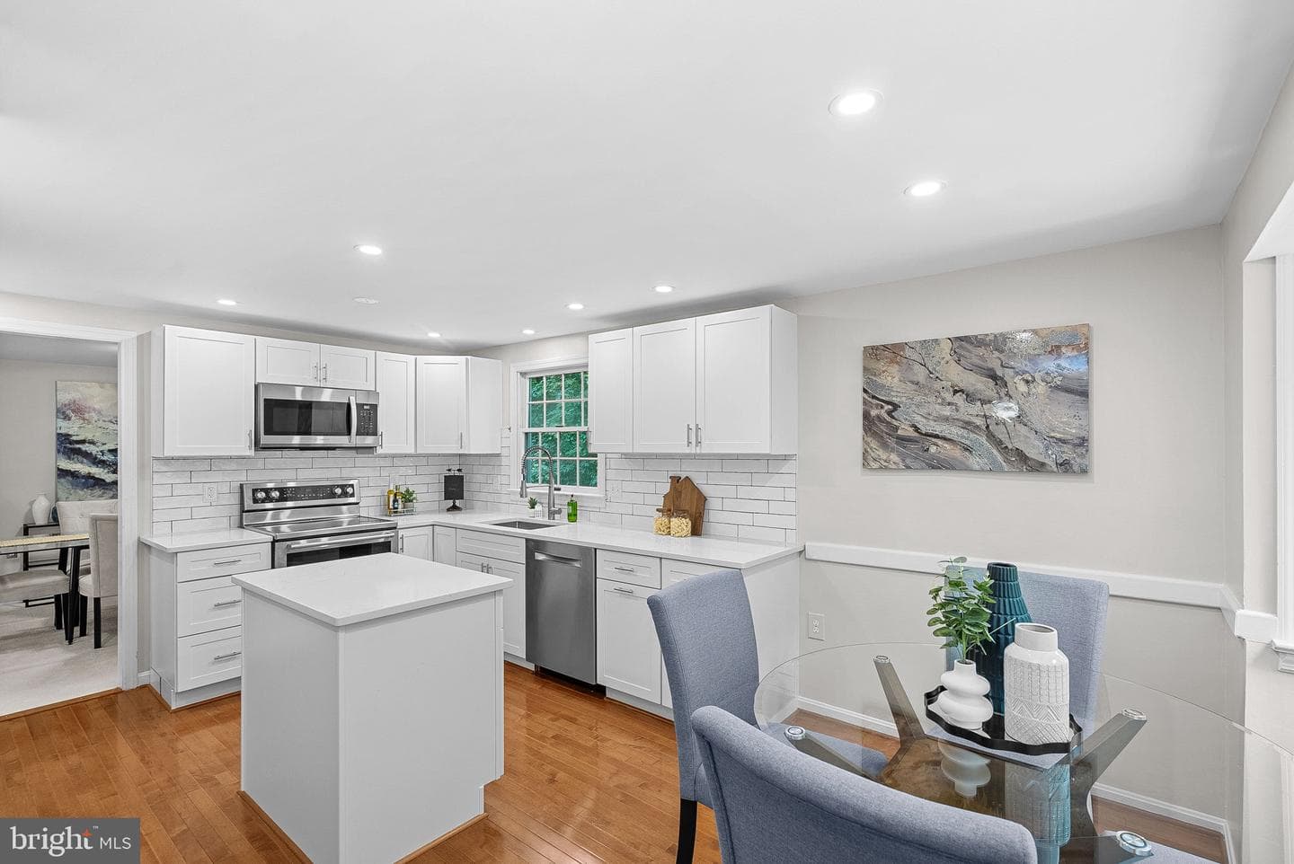 2284 Dosinia Court photo 21