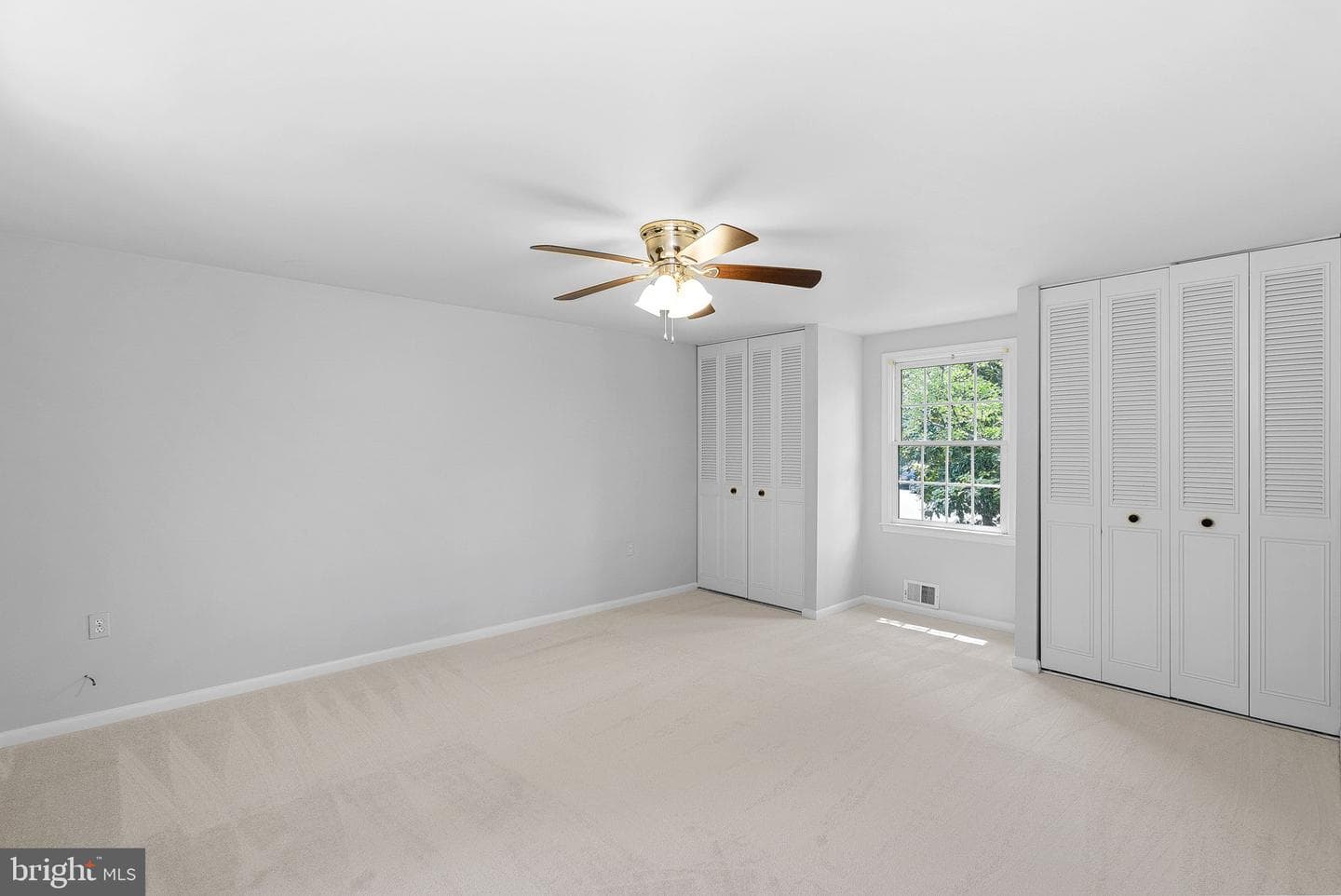 2284 Dosinia Court photo 34
