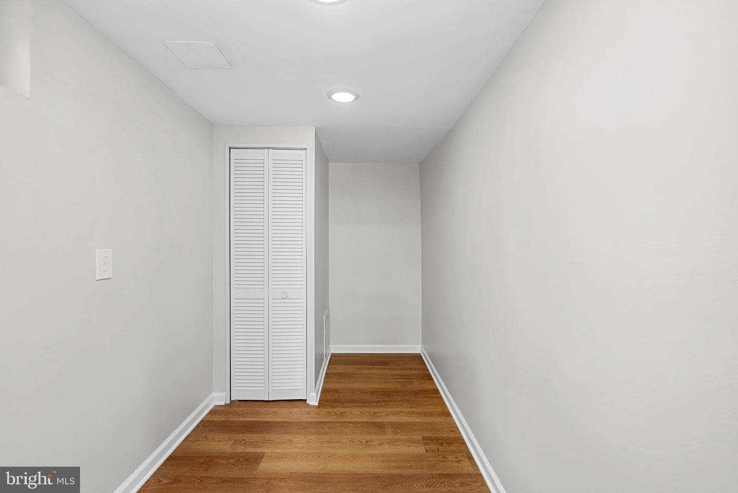 2284 Dosinia Court photo 51