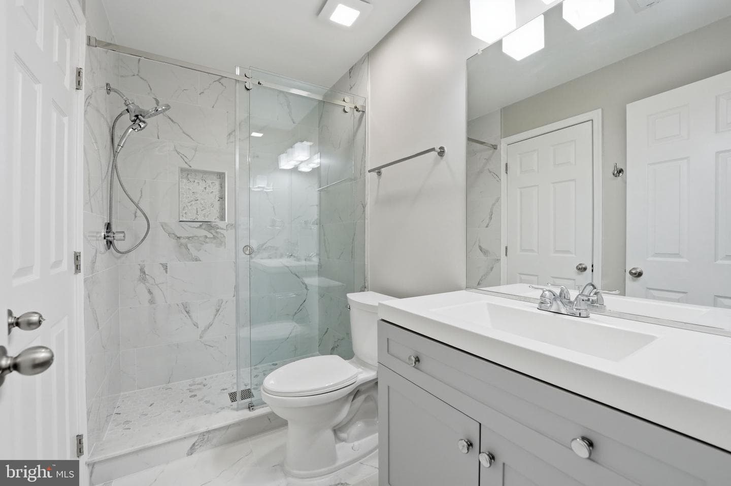 1405 Woodhurst Boulevard photo 52