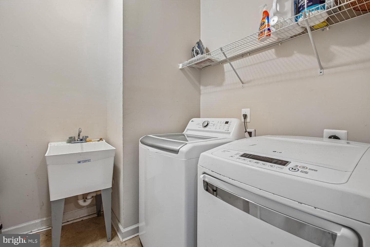 9423 Ferry Landing Court photo 48