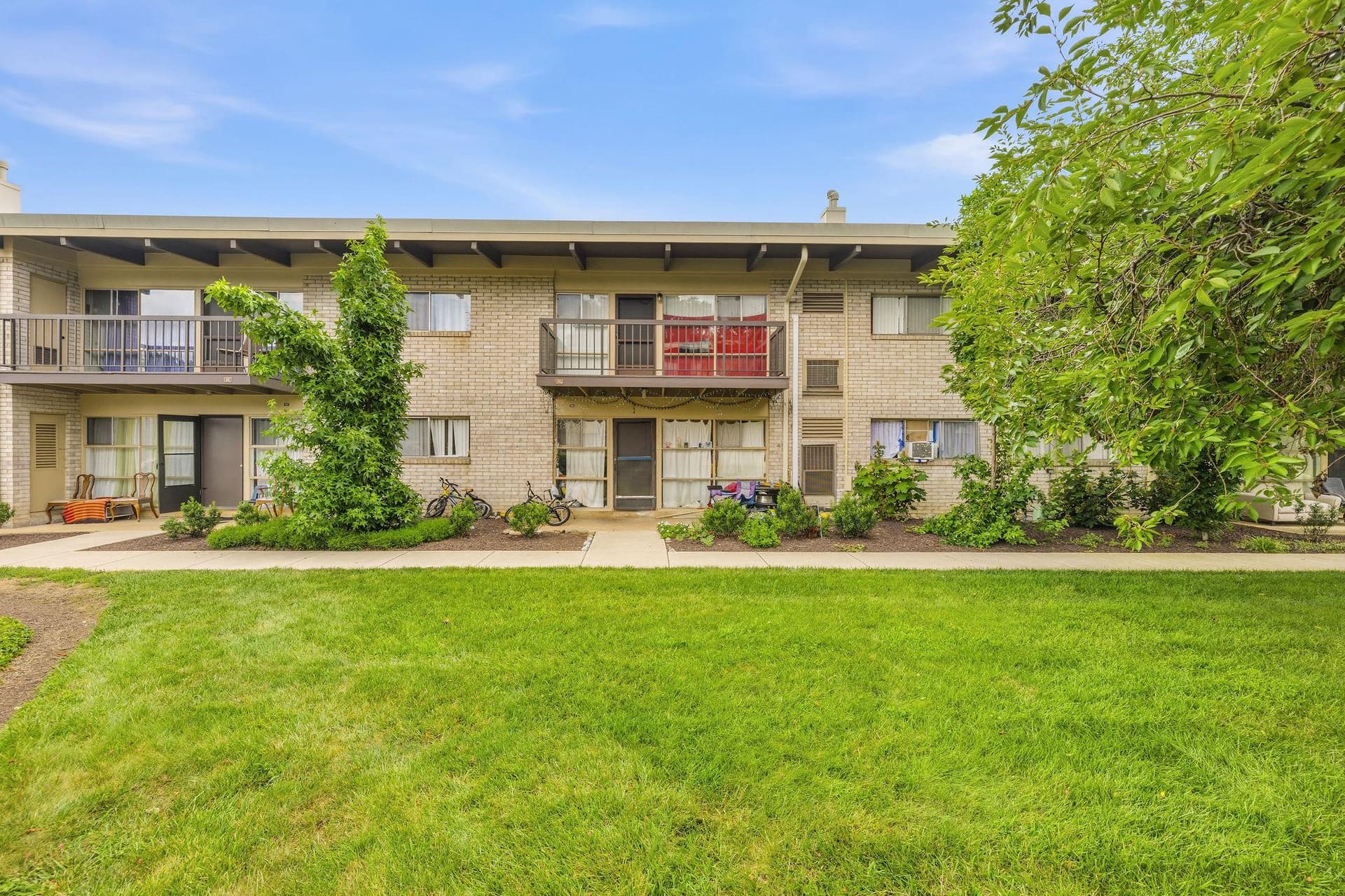 4961 Americana Drive #208 photo 22