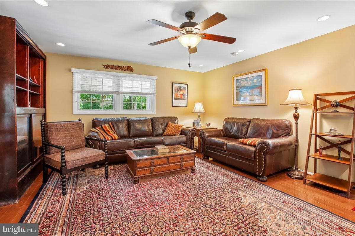 12912 Mount Royal Lane photo 18