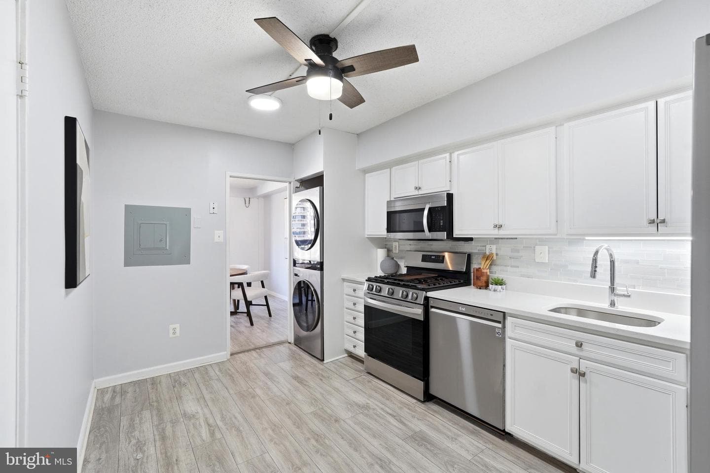 3705 S George Mason Drive #1203s photo 12
