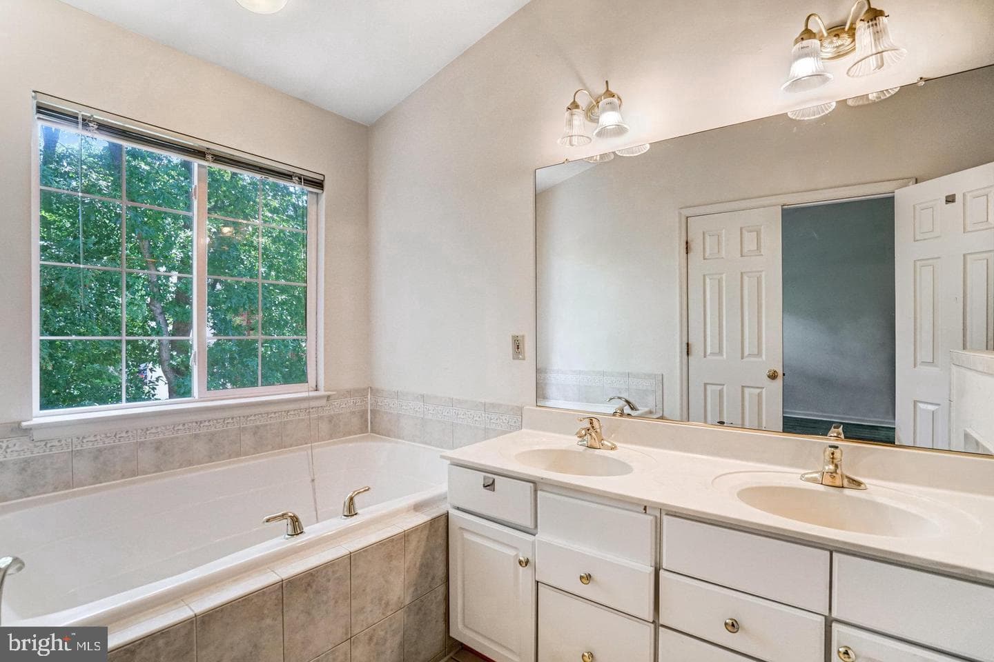 8408 Jovin Circle photo 12