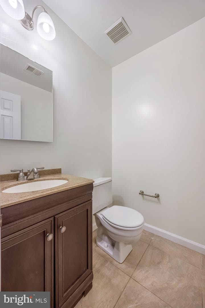 5703 Gladden photo 27