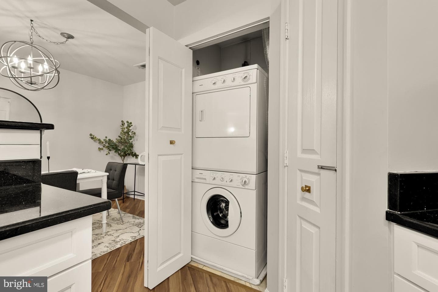 5565 Seminary Road #201 photo 19