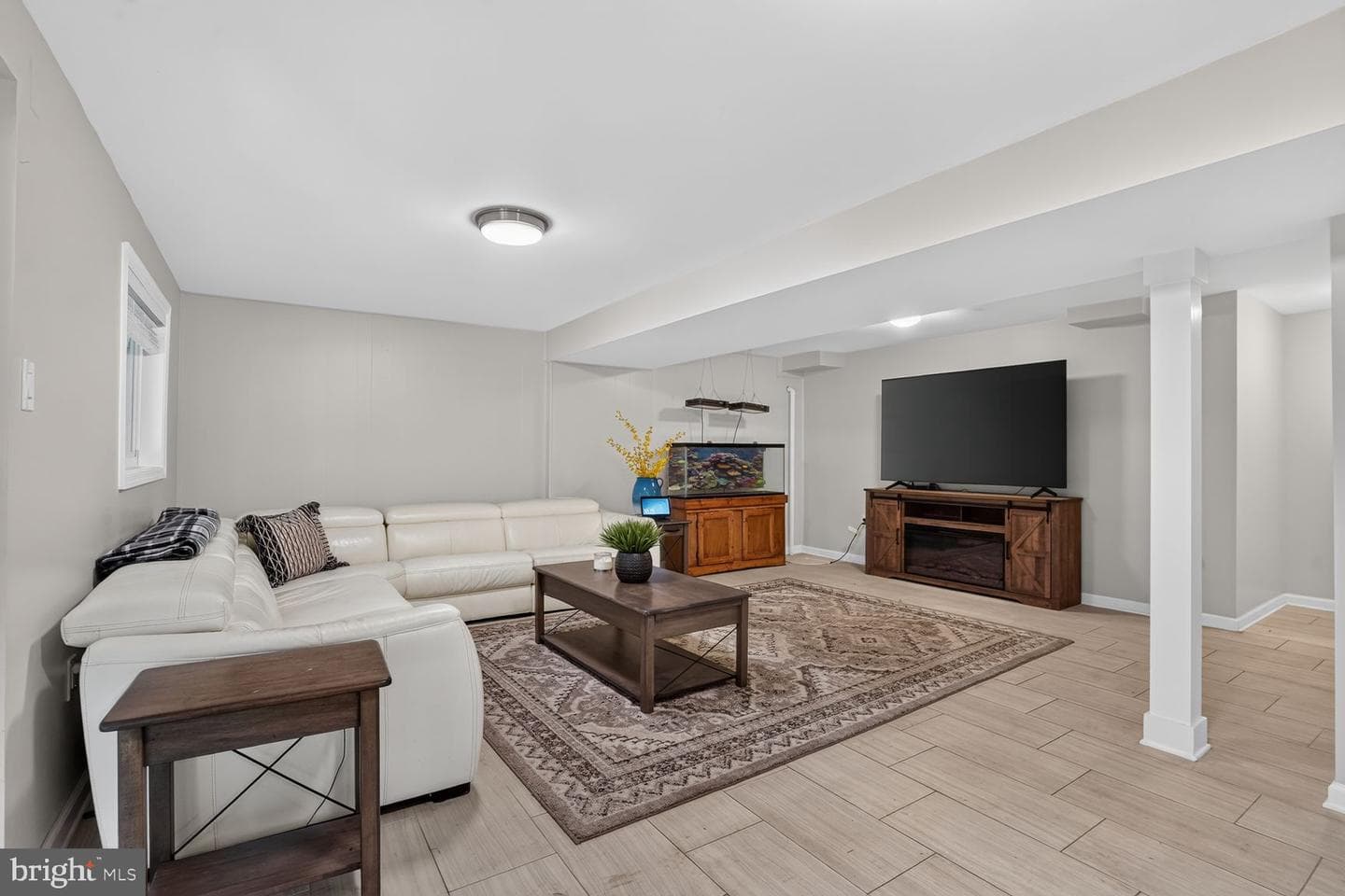 5010 Gainsborough Drive photo 15