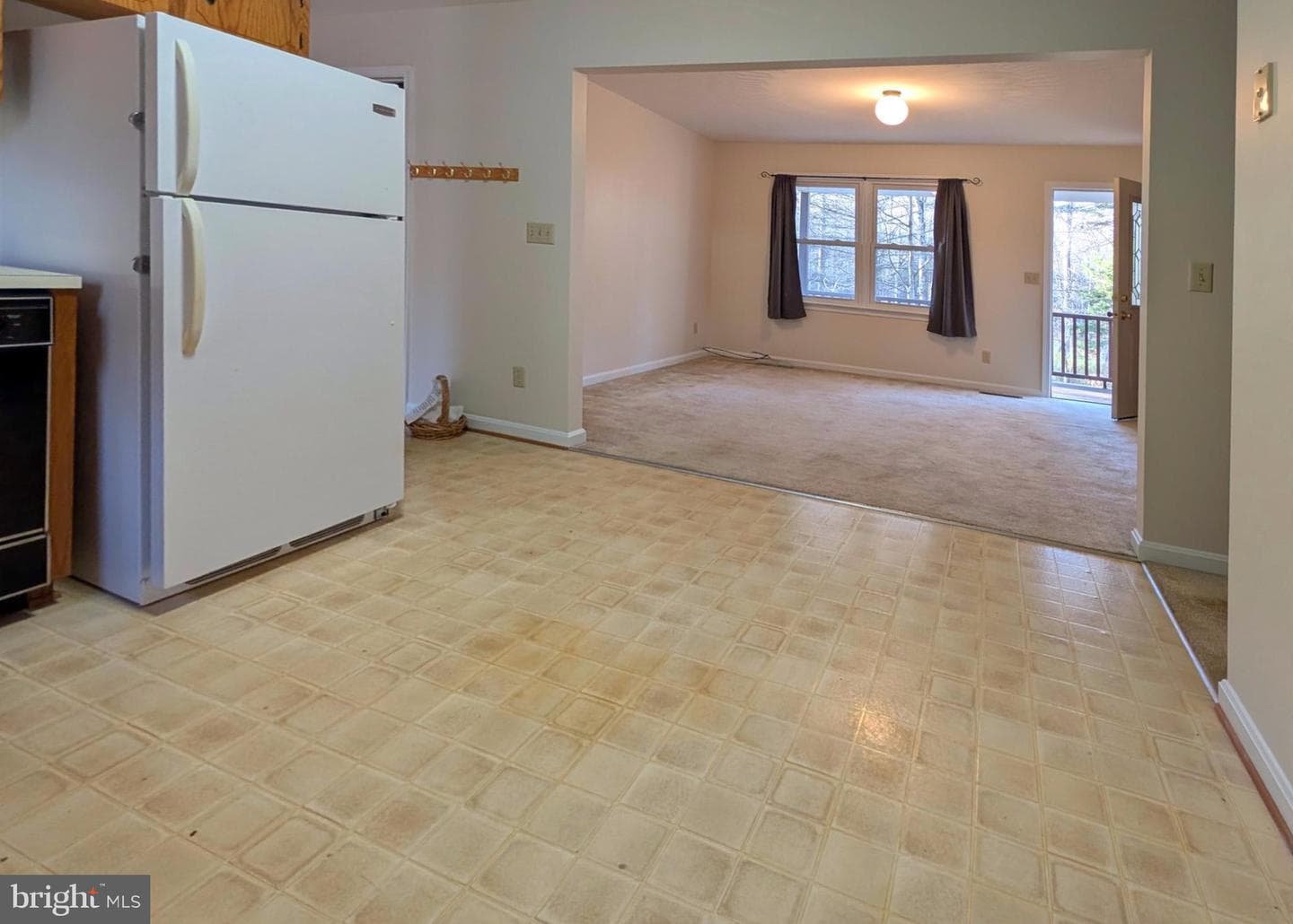 271 Rambling Road photo 9