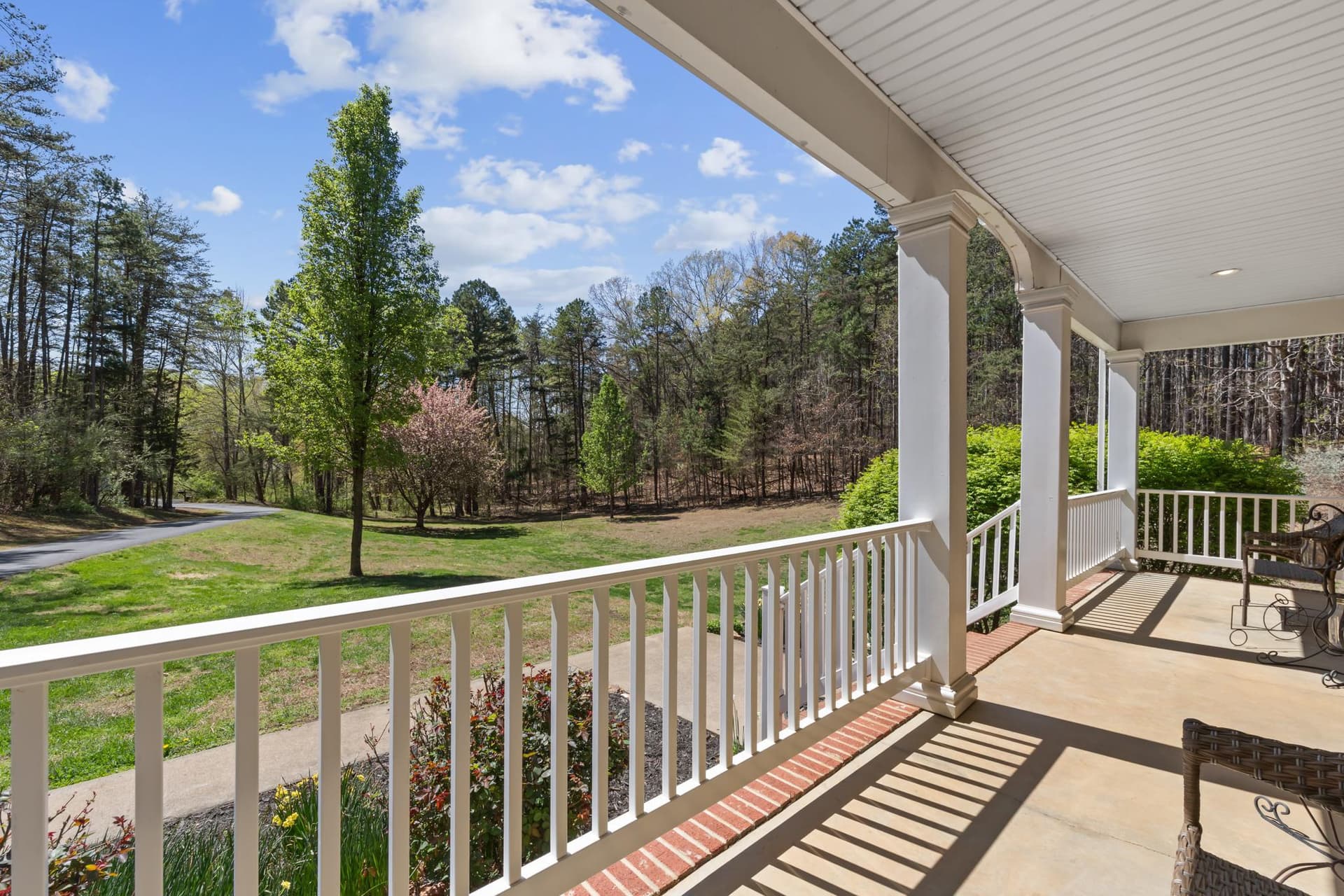 286 Lewis Drive photo 4