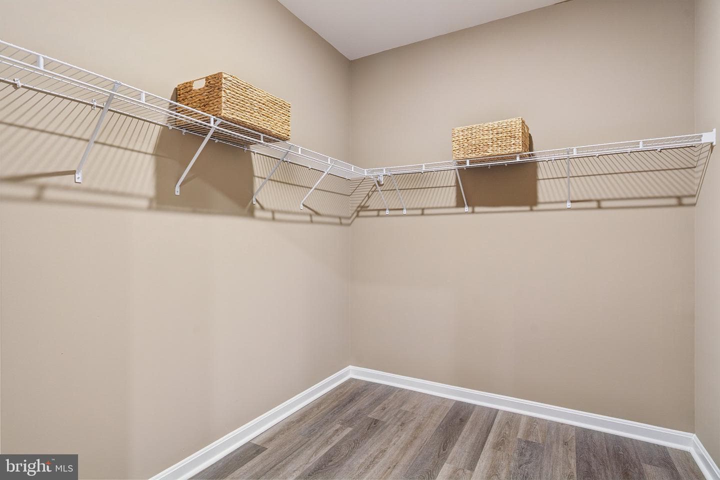 7687 Lloyd Terrace photo 14