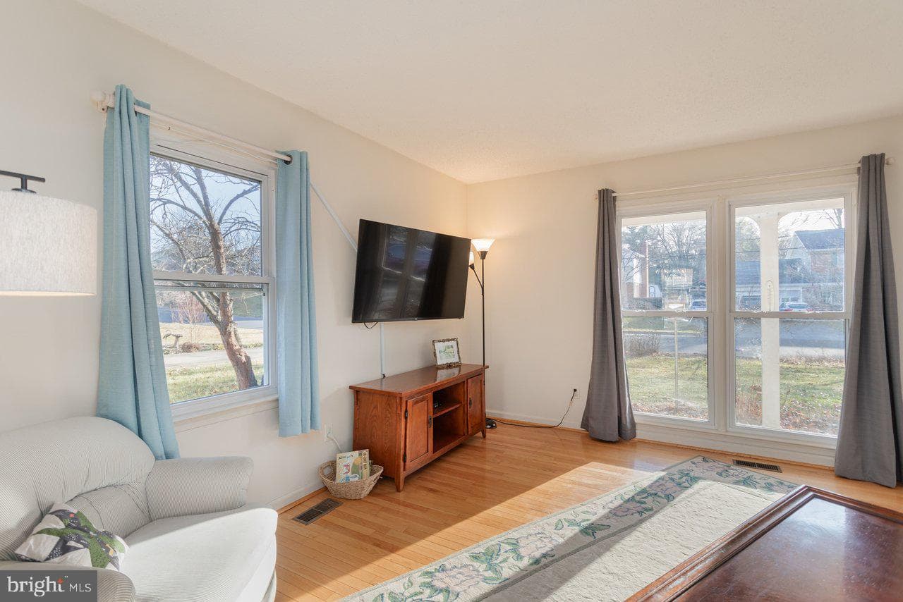 25 Emery Street photo 7