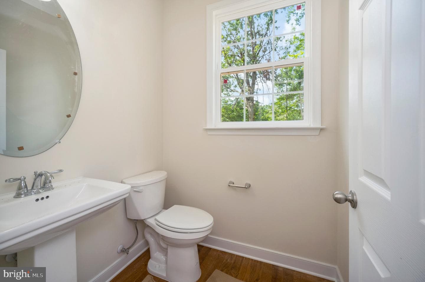 6077 Hamlin Circle photo 12