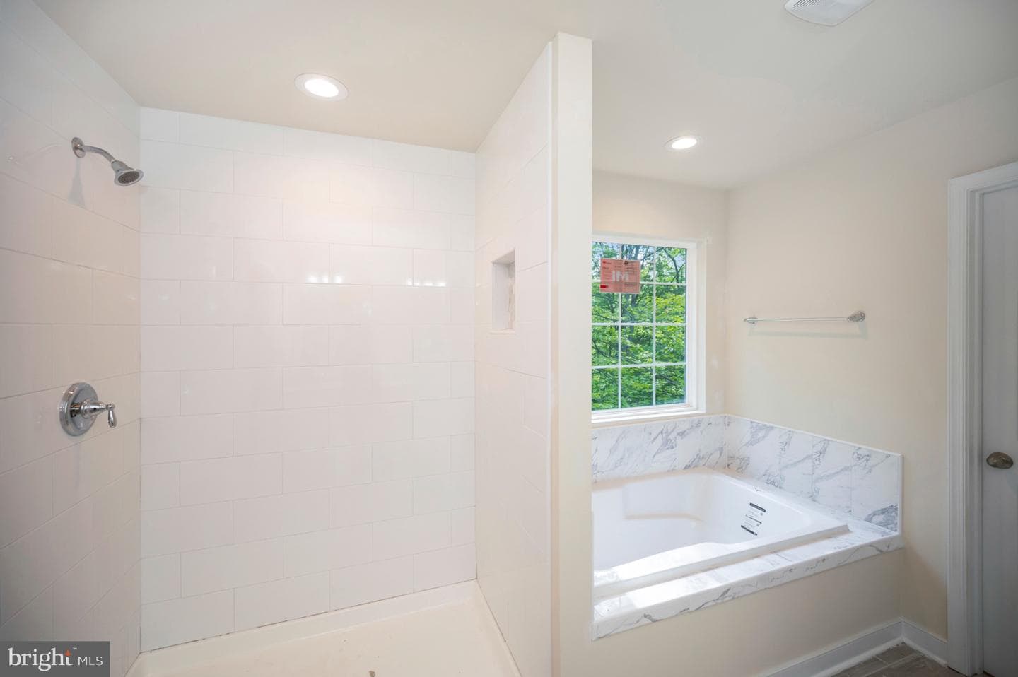 6077 Hamlin Circle photo 28