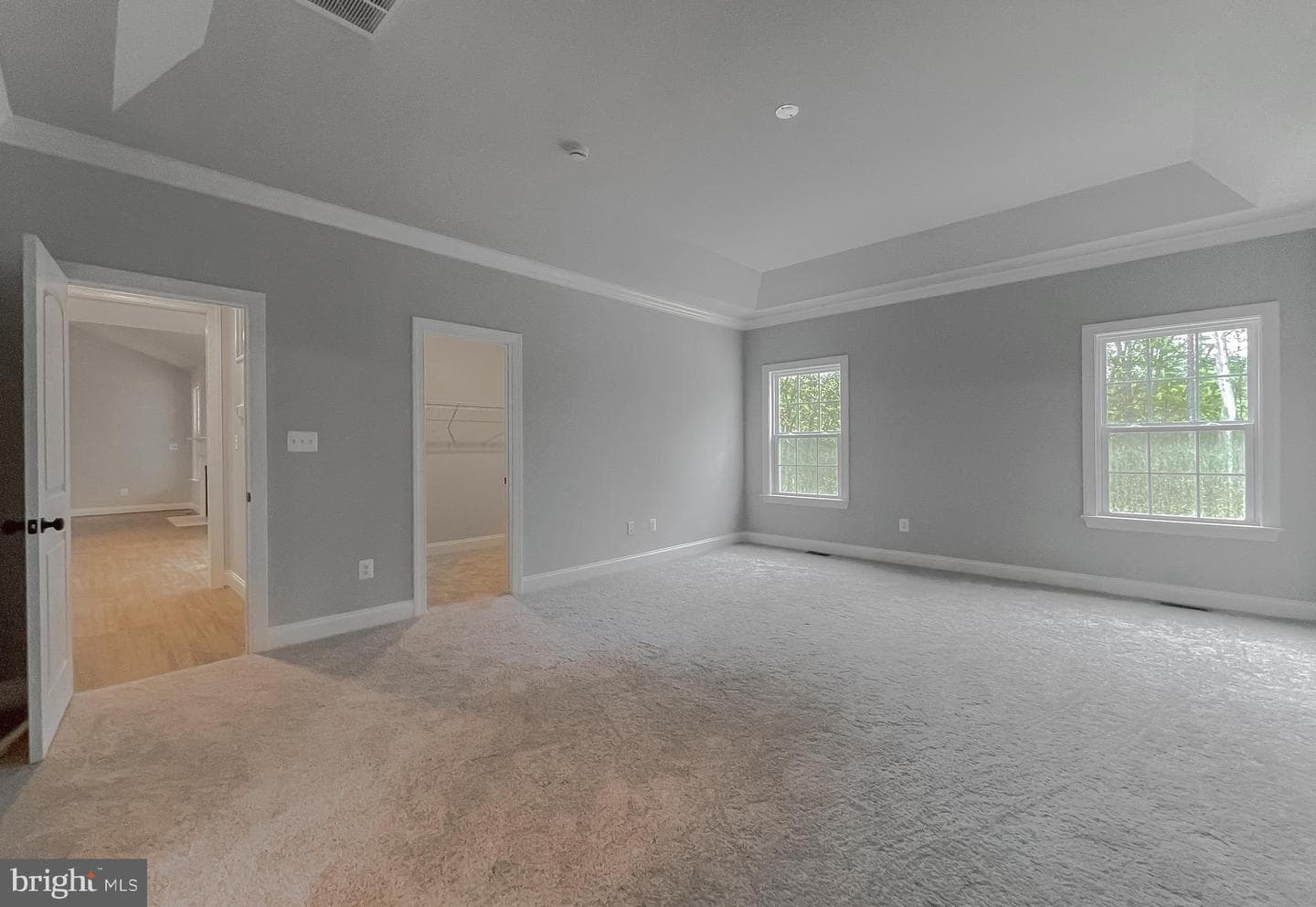 10468 Eisenhower Drive photo 26