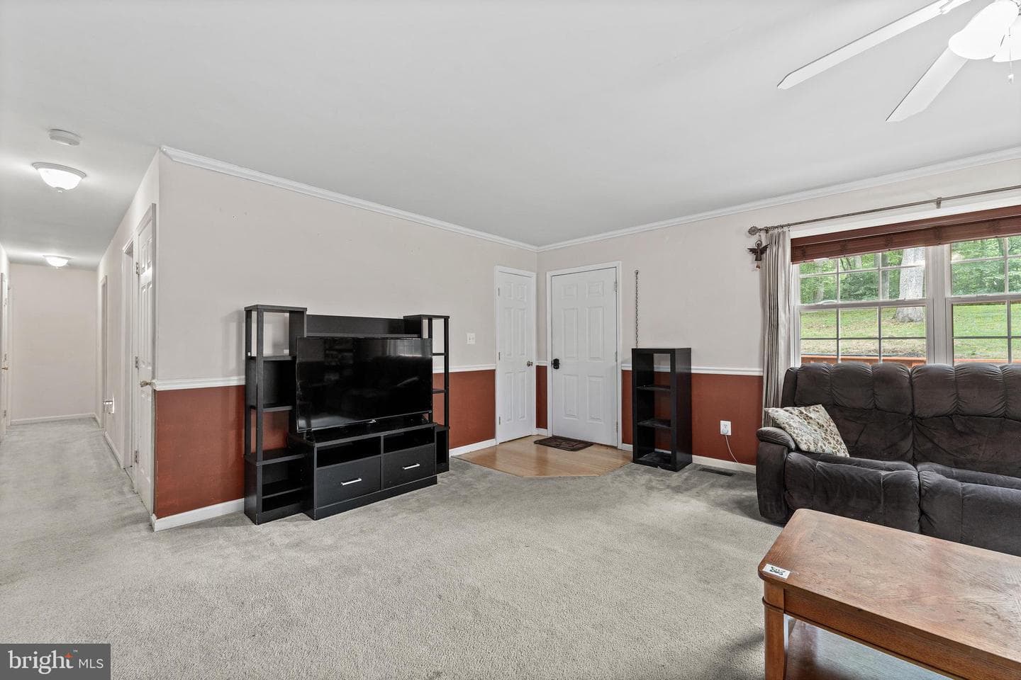 7224 Washington Drive photo 5